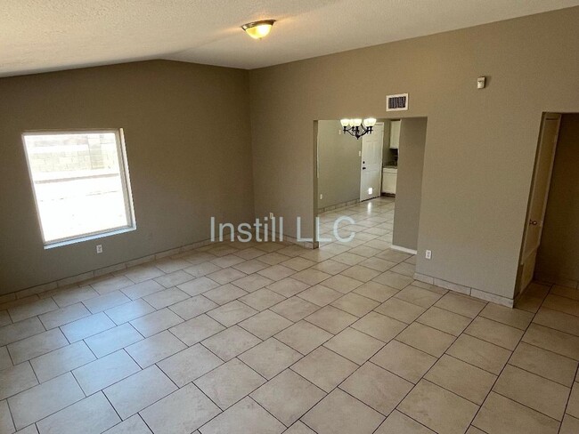 1605 Barbed Wire Dr SW in Albuquerque, NM - Building Photo - Building Photo