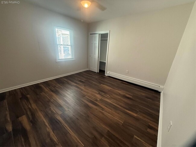 353 E Market St in Long Beach, NY - Building Photo - Building Photo