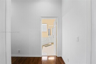 4294 Diamond Terrace in Weston, FL - Building Photo - Building Photo