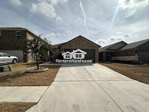 513 Longmount Cv in Liberty Hill, TX - Foto de edificio - Building Photo