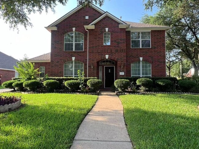 property at 4202 Grand Plantation Ln