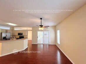 102 NW Carmelite St in Port St. Lucie, FL - Building Photo - Building Photo