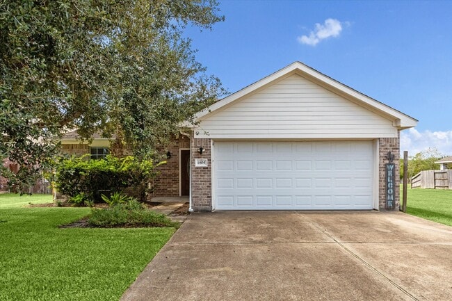 1805 Clover Patch