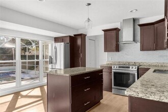 6727 Maybole Pl in Tampa, FL - Building Photo - Building Photo