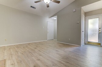 12824 Tomanet Trail in Austin, TX - Building Photo - Building Photo