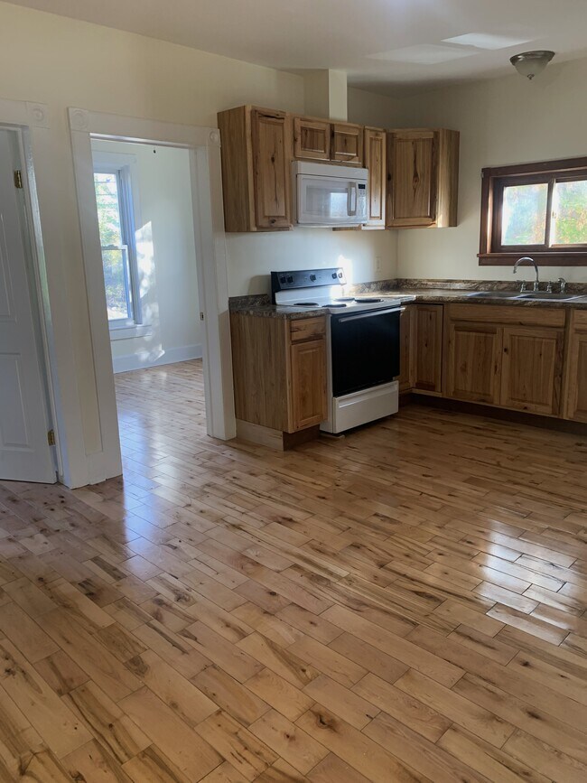 133 Cleveland Ave Rentals in Cobleskill, NY