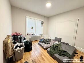 158 Boston St, Unit 2 in Boston, MA - Building Photo - Building Photo