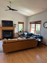 9402 Eagle Nest Ln in Middleton, WI - Building Photo - Building Photo
