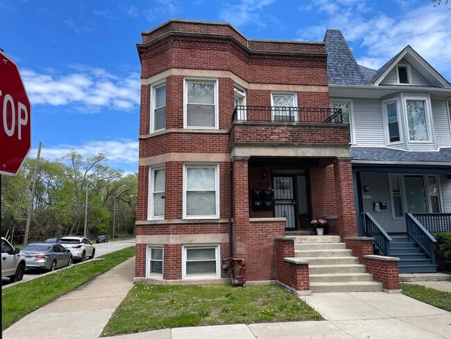 property at 1300 E 72nd St