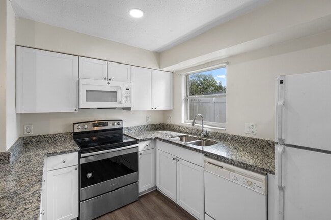 15718 Morgan St, Unit B