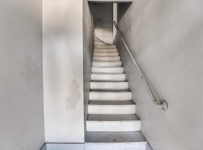 220 E Springer Ave in Guthrie, OK - Building Photo - Building Photo