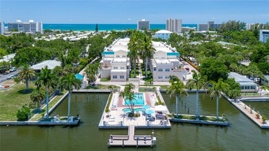 5963 Midnight Pass Rd in Sarasota, FL - Building Photo - Building Photo