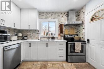 236 Belgravia Ave in Toronto, ON - Building Photo - Building Photo