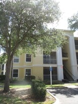1375 Lake Shadow Cir in Maitland, FL - Building Photo