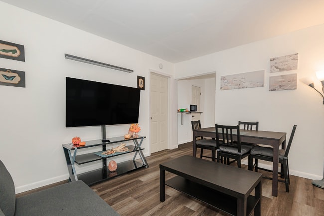 1017 NE 14th Ave in Fort Lauderdale, FL - Building Photo - Building Photo