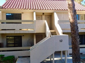 3780 Desert Marina Dr in Laughlin, NV - Foto de edificio - Building Photo
