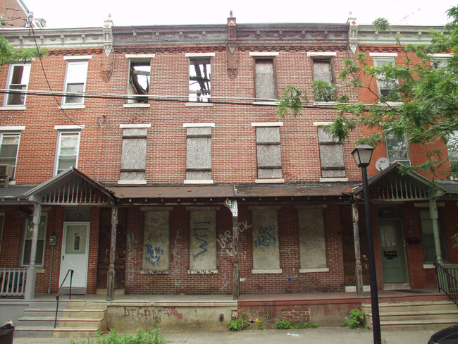 Berkley Hall in Camden, NJ - Building Photo - Building Photo