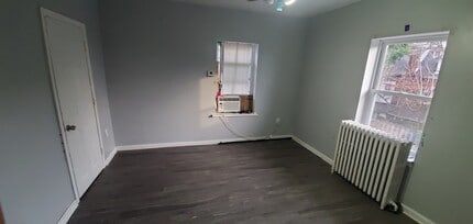 5046 Hazel Ave in Philadelphia, PA - Building Photo - Building Photo