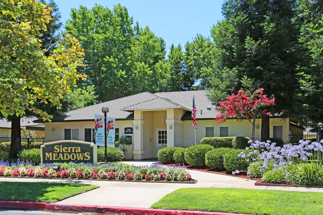 Sierra Meadows in Merced, CA - Building Photo