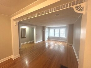 1403 N Maplewood Ave in Chicago, IL - Building Photo - Building Photo