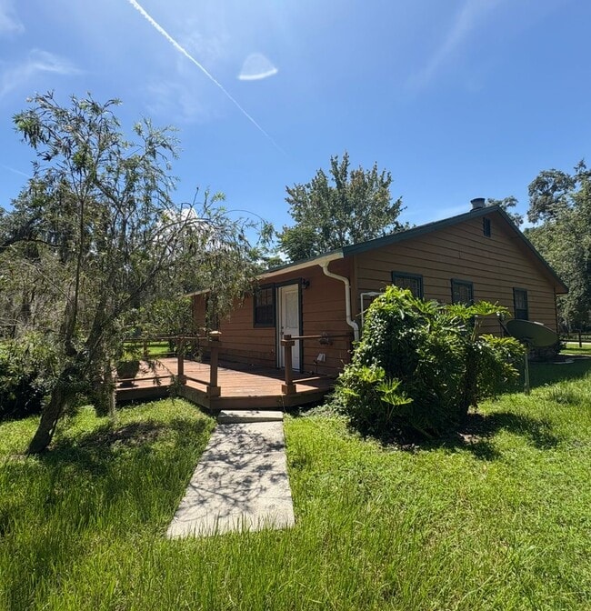 property at 2701 Holiday Woods Dr