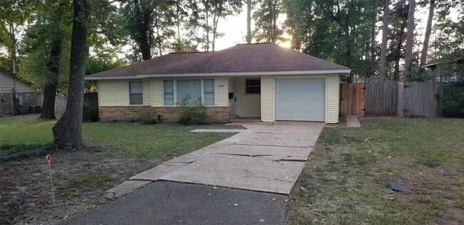 1305 Bettes St