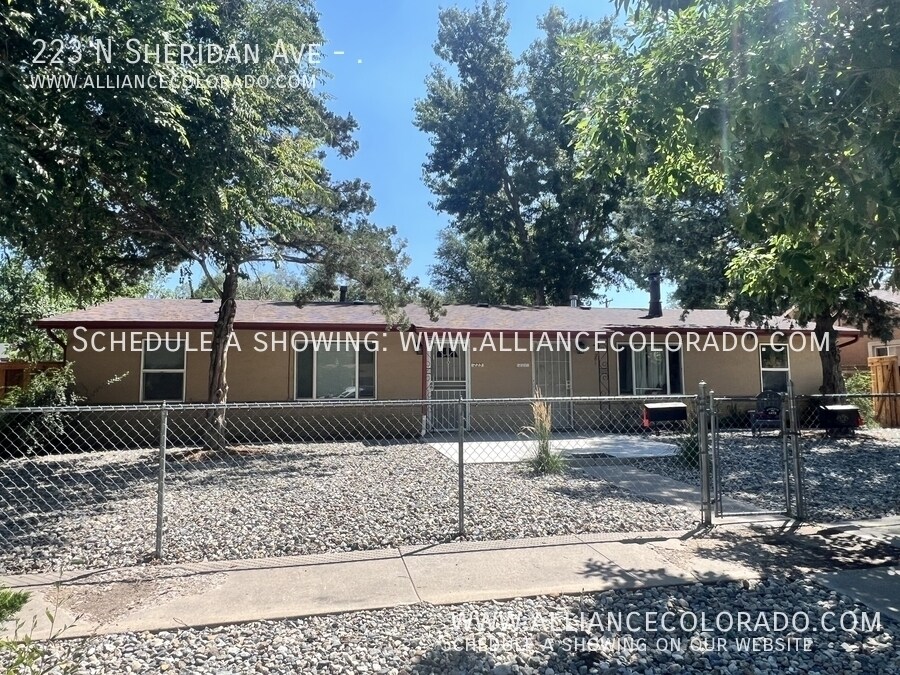 223 N Sheridan Ave in Colorado Springs, CO - Building Photo