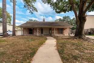 12910 Shady Knoll Ln in Cypress, TX - Building Photo