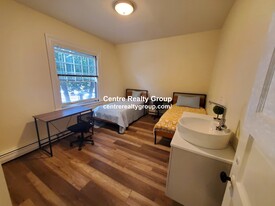 1106 Boylston St, Unit 1 in Chestnut Hill, MA - Building Photo - Building Photo