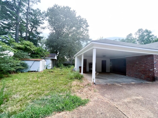 5305 Oak Meadow Ave in Memphis, TN - Building Photo - Building Photo