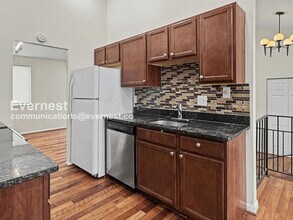 9005 Heatherfield Ct in Fort Washington, MD - Building Photo - Building Photo