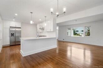 319 Wagner Ave in Mamaroneck, NY - Building Photo - Building Photo