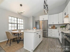 6455 Tivoli Ct in Charlotte, NC - Building Photo - Building Photo