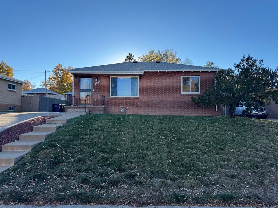 2189 S Xavier St in Denver, CO - Building Photo