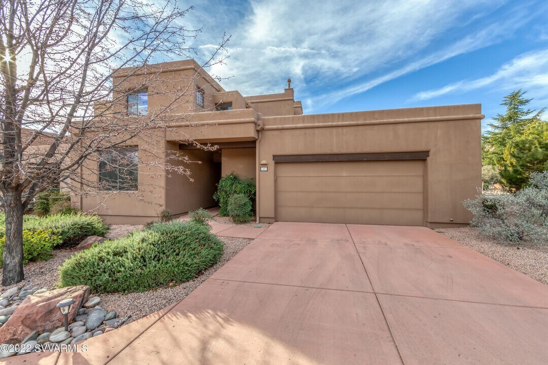 1483 Vista Montana Rd in Sedona, AZ - Building Photo