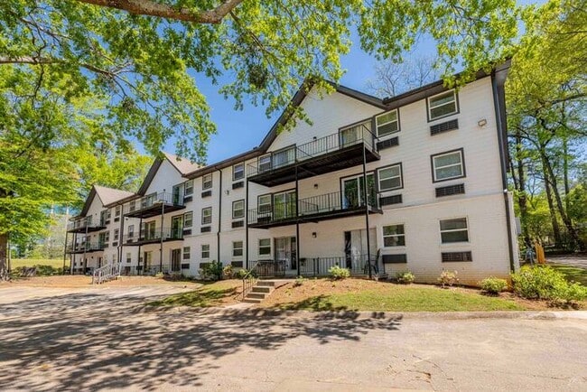 2006 Northlake Pkwy in Tucker, GA - Building Photo - Building Photo