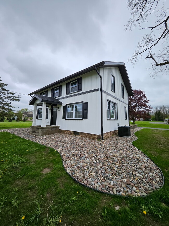 1947 Manitou Rd
