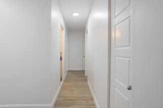 530-532 Nadeau Rue in Mont-St-Hilaire, QC - Building Photo - Building Photo