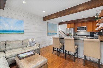 5 Ledge Rd in Newport, RI - Building Photo - Building Photo