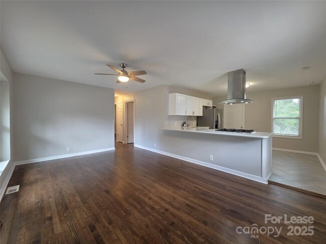 710 September Ln in Charlotte, NC - Building Photo - Building Photo