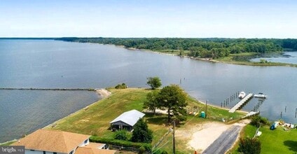 811 Chester River Dr in Grasonville, MD - Building Photo - Building Photo