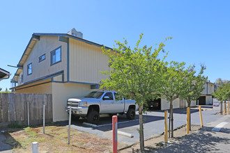 5 Units in Clovis, CA - Building Photo - Building Photo