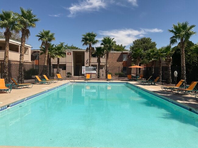 The Caterina in El Paso, TX - Foto de edificio - Building Photo