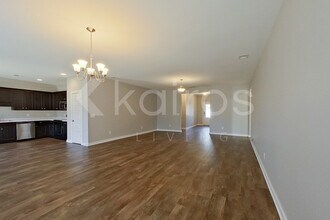 204 White Oak Cir in Lincoln, AL - Building Photo - Building Photo