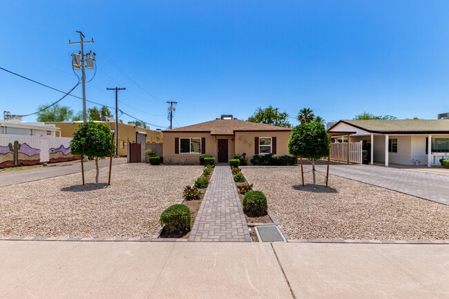 527 E Whitton Ave in Phoenix, AZ - Building Photo - Building Photo