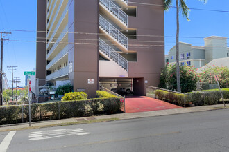 Victoria Towers in Honolulu, HI - Building Photo - Building Photo