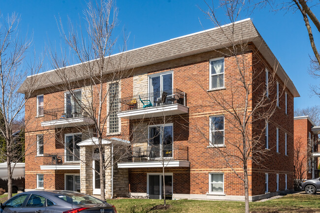 1310 Maréchal-Foch St in Québec, QC - Building Photo - Primary Photo