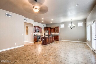 3644 Almond Beach Dr in El Paso, TX - Building Photo - Building Photo
