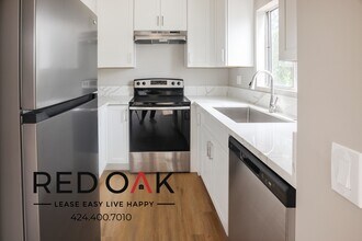 6700 Franklin Pl in Los Angeles, CA - Building Photo - Building Photo