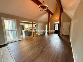 13008 W 101st St in Lenexa, KS - Building Photo - Building Photo